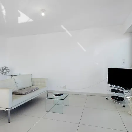 Front De Bayside 2p Garage Appartamento